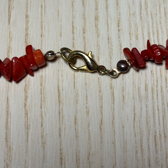 Vibrant Red Coral Necklace with pendant. - Picture 4 of 4